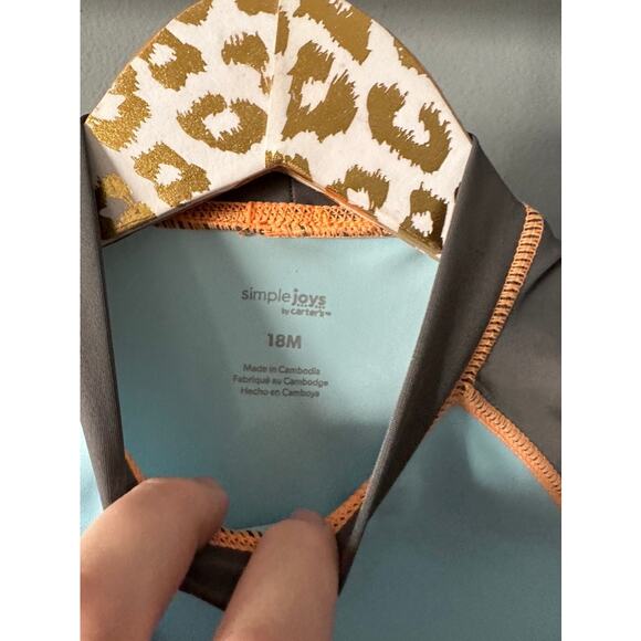 Simple Joys by Carter's Boys Shark Rashguard | Size 18MO - Picture 3 of 4